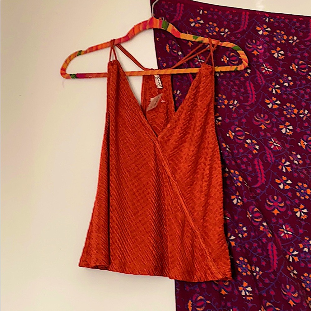 Sexy orange textured tank
